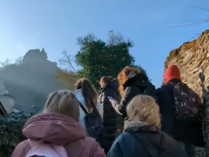 Von Blücher, dem Rabenstuhl und dem vielleicht kleinsten Schulhof der Welt – mit Studierenden auf Exkursion in Kaub und Bacharach